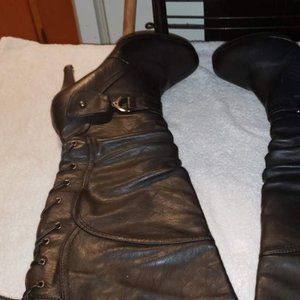 KNEE HIGH  ROUND LACE BOOT